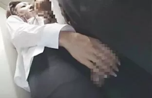 XXX كاتي مقاطع من افلام سكسي Kox مارس الجنس من قبل الرجل الأسود