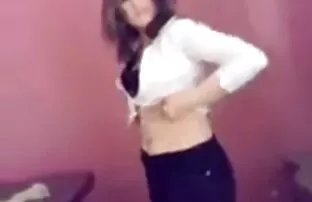 XXX تايلور مقاطع سكسي شهد الثعلبة لمس المهبل في الهواء الطلق