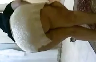 XXX سمراء لقطات سكسيه مثيره وصديقها