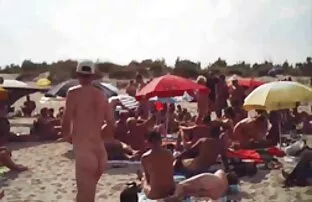 XXX اثنين من السمراوات واحد مقاطع سكسي ممثلات فريق الرجال عارية