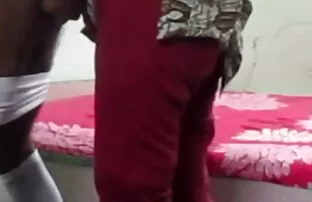 XXX مفلس فتاة التواصل مع اجمل مقطع سكسي المشجعين عبر كاميرا ويب