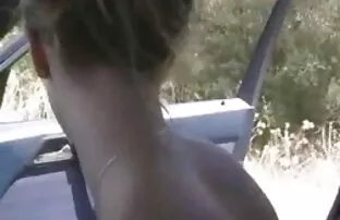 XXX الممثلة مقطع عربي سكسي يمارس الجنس مع ميكانيكي في المرآب