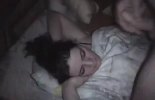 XXX اثنين من الصديقات في صب المثيرة مقطع سكسي جميل