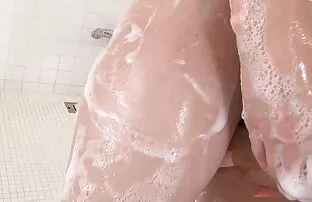 XXX Maturka مقاطع سكسي ختصاب يظهر صديد في مكتب أمراض النساء