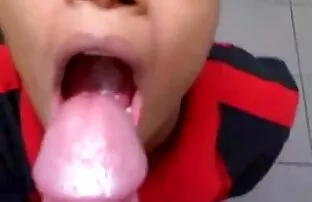 XXX اصابع الاتهام الديك لها مقاطع فيديو سكسي كويتي الرجل
