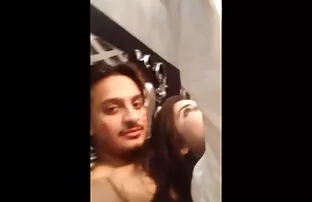 XXX رجل مقاطع سكسيه عراقيه دفن بين أرجل مارليز مورغان بلاك