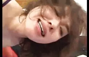 XXX شيلي ويلز مقطع جنسي سكسي تبدأ مع عدد قليل من الأصابع
